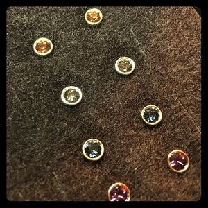UNIQUE by Yanbal “Deco Glam” 8 pc earrings set